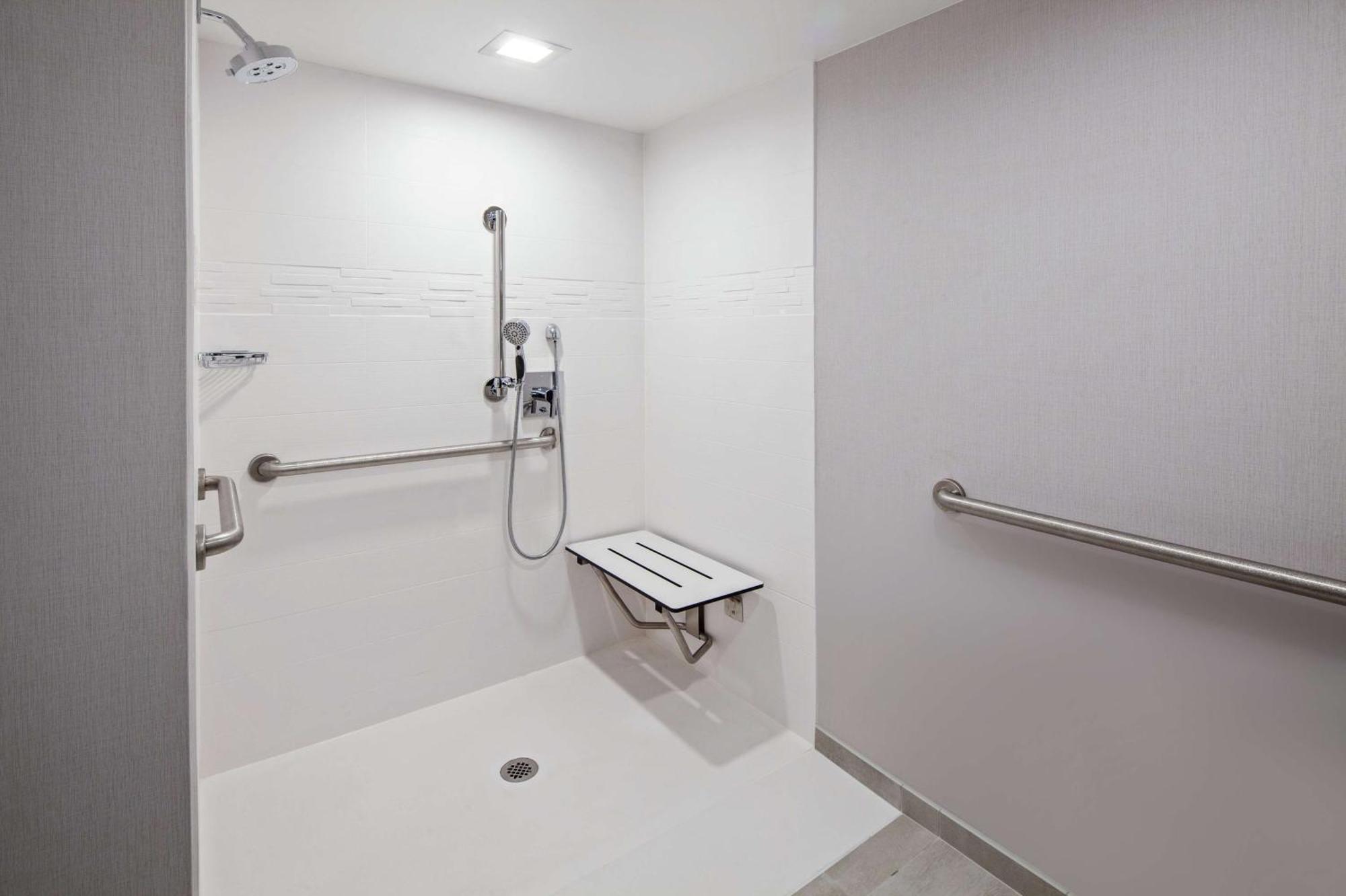 Homewood Suites By Hilton San Diego Central Exteriör bild