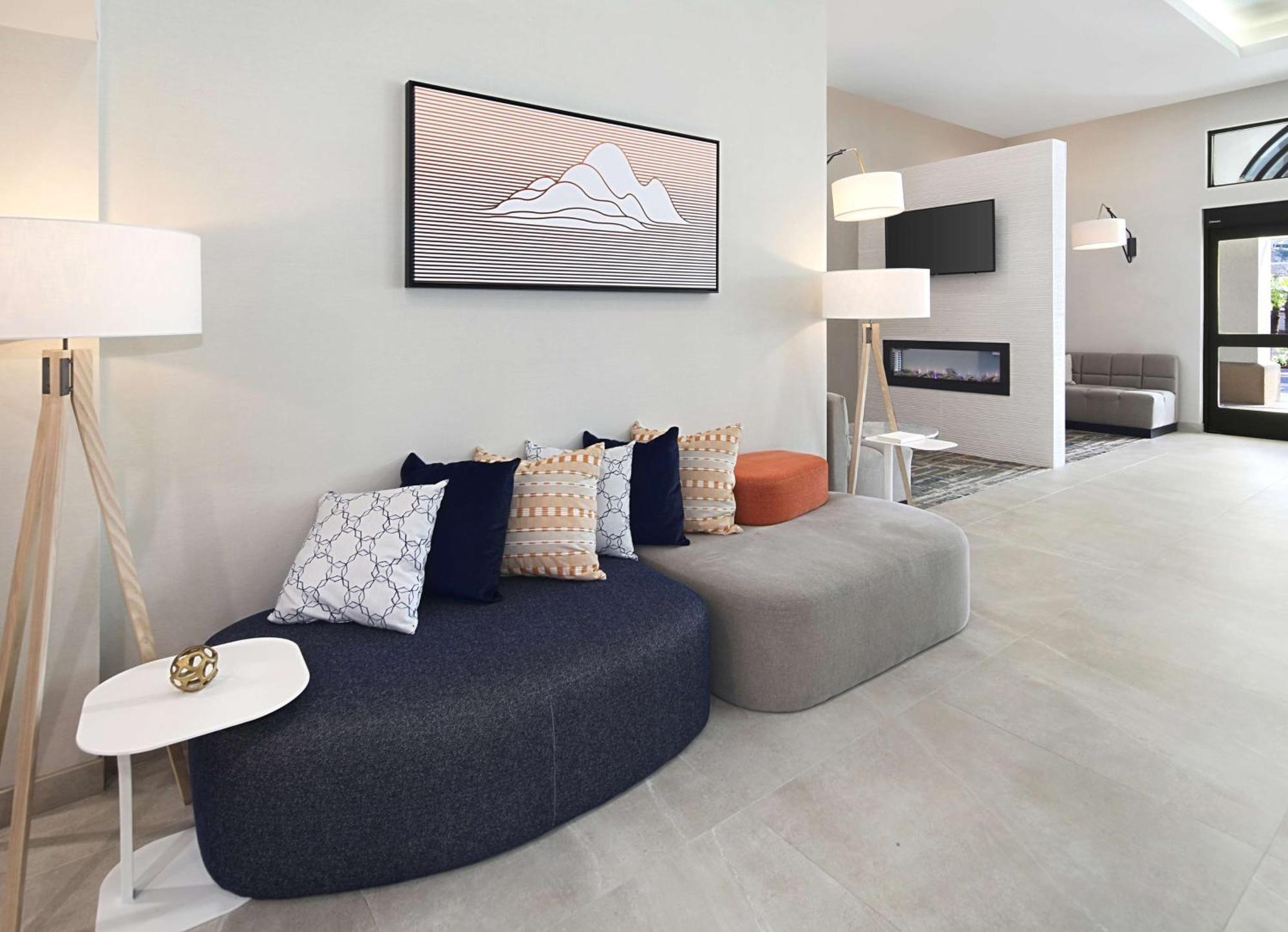 Homewood Suites By Hilton San Diego Central Exteriör bild