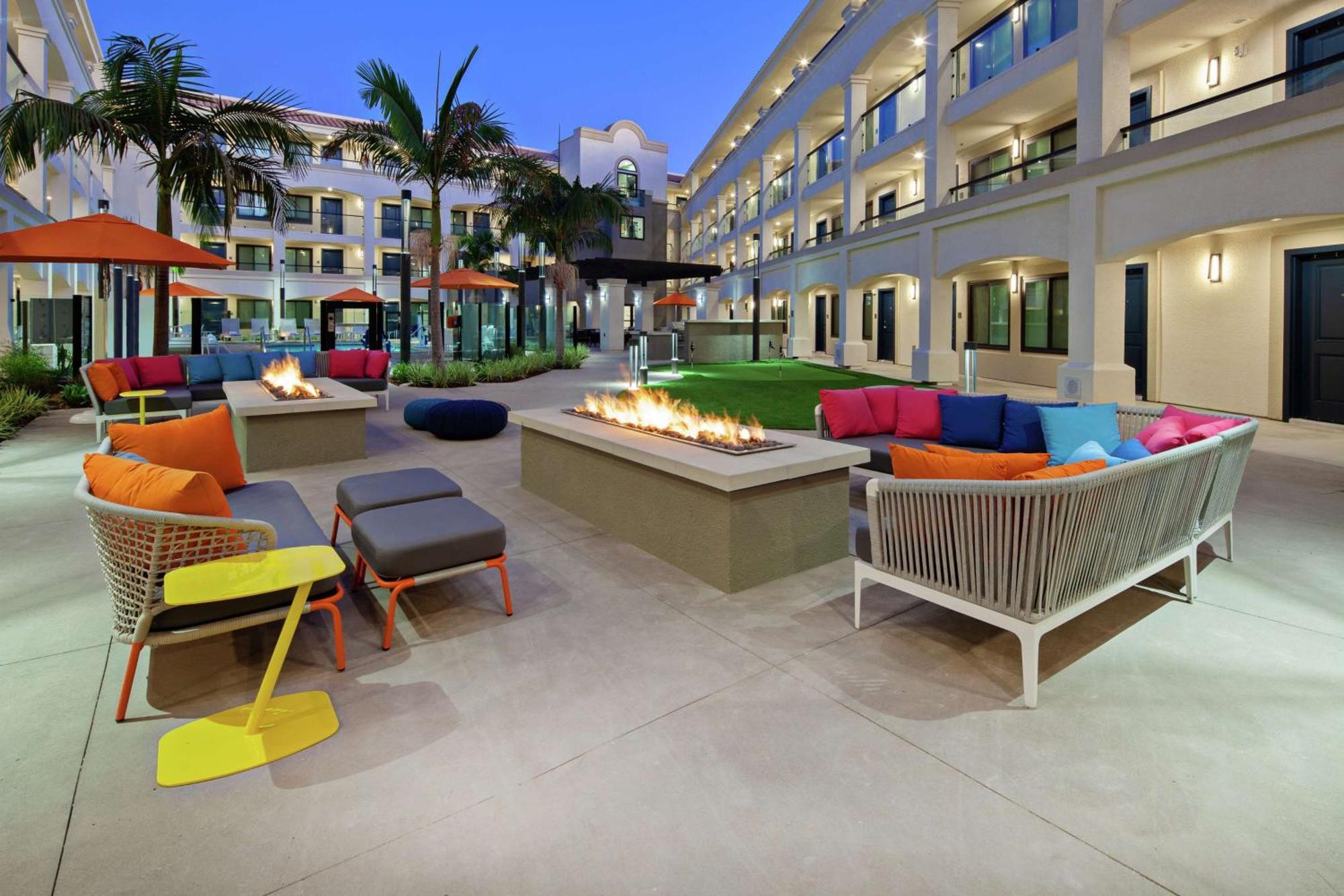 Homewood Suites By Hilton San Diego Central Exteriör bild